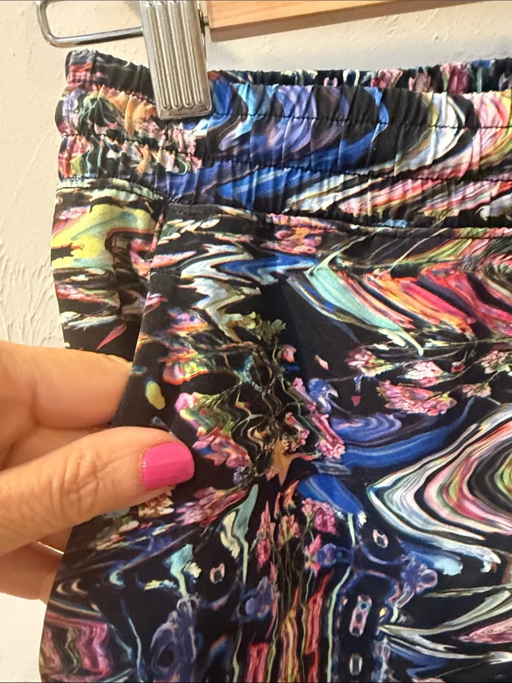 lululemon athletica Women’s Elastic-Waist Shorts - Cool pattern — multi swirls